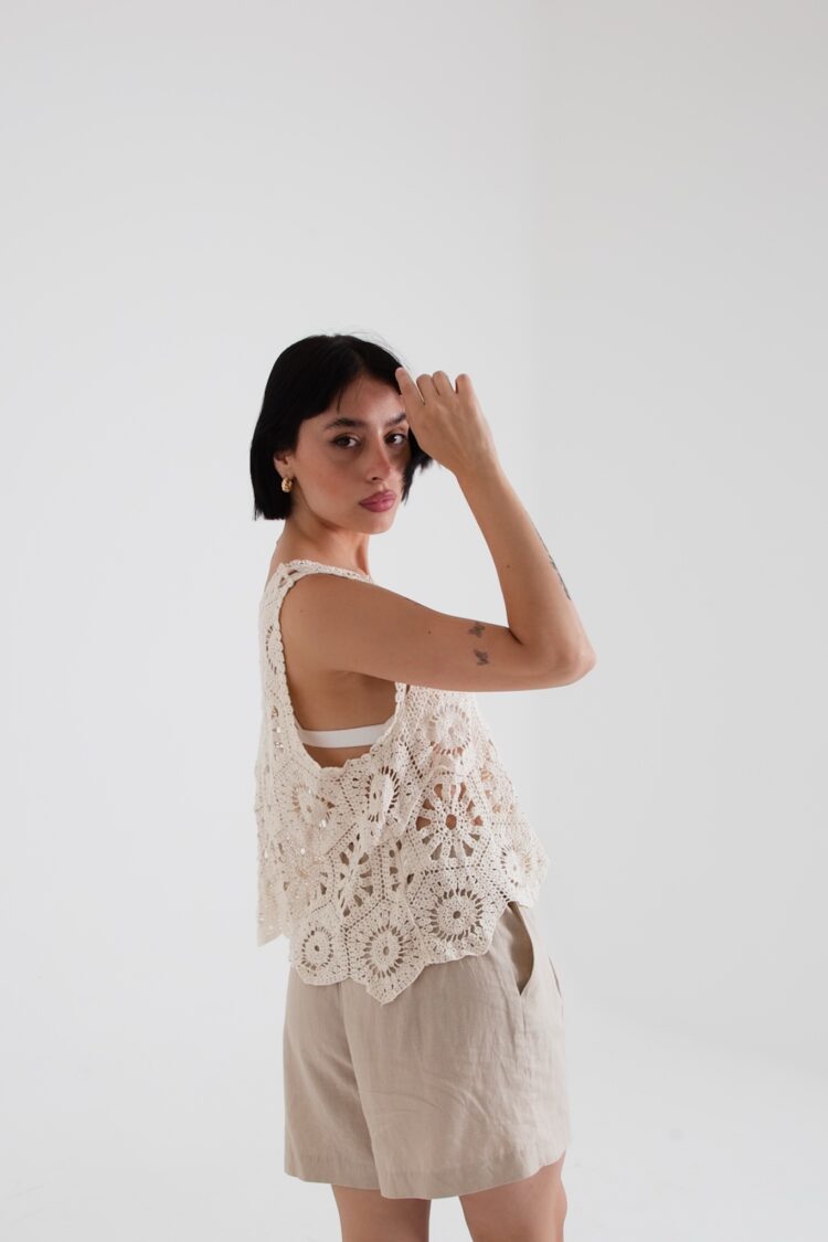 TOP CROCHET CUELLO PUNTILLAS - Imagen 5
