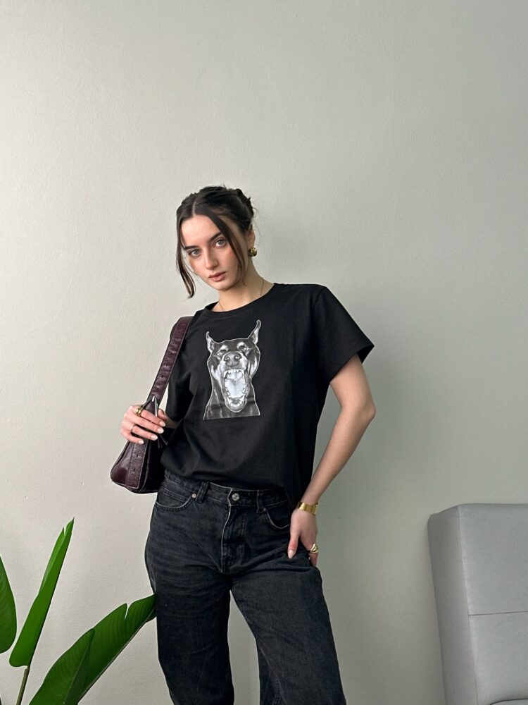 REMERA DOBERMAN